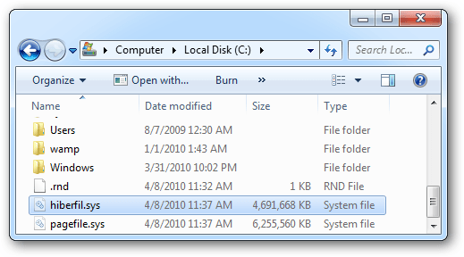 look-up-hiberfil-sys-file-in-file-explorer-before-add-disk-space.png