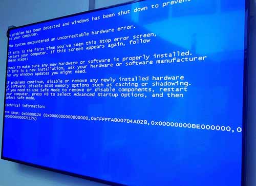 windows-10-display-problem-blue-screen.jpg